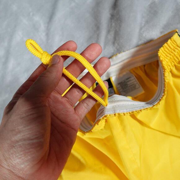 Vintage Nike Soccer Shorts Mens Medium 7” Thin Lightweight Gold Y2K - Picture 4 of 9